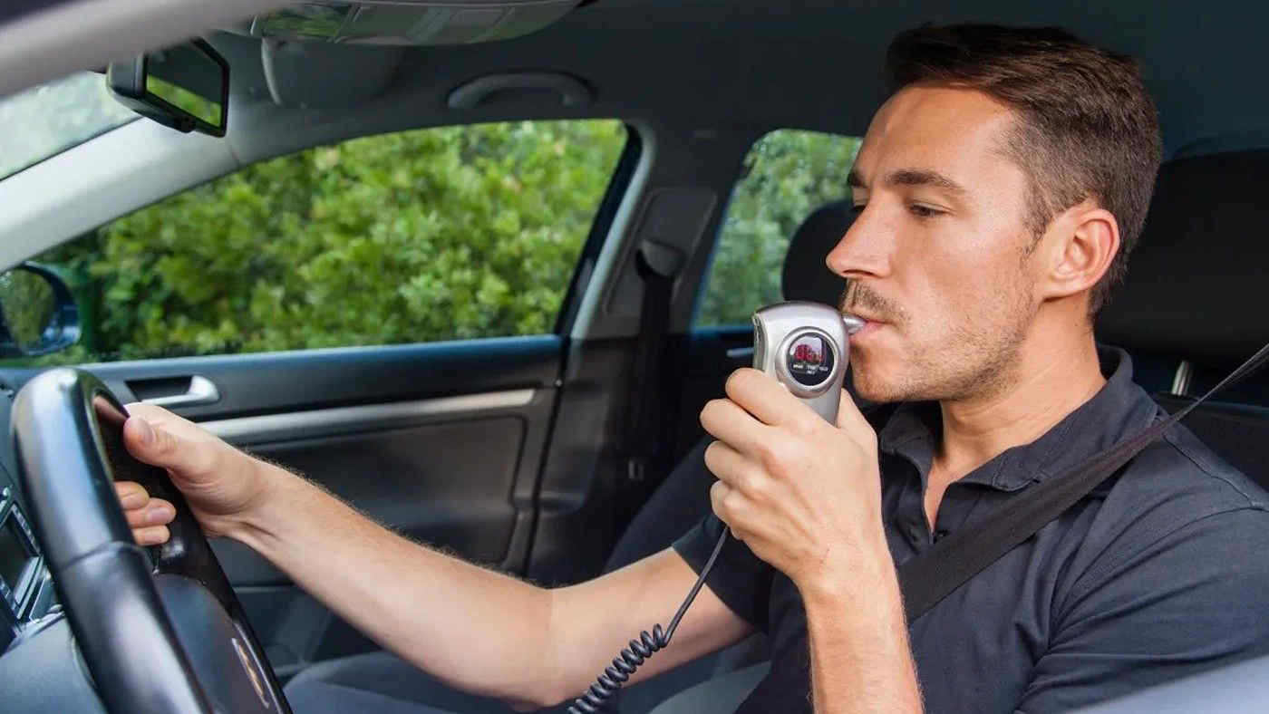 Alcolock, al via: cos'è e chi deve installarlo in auto