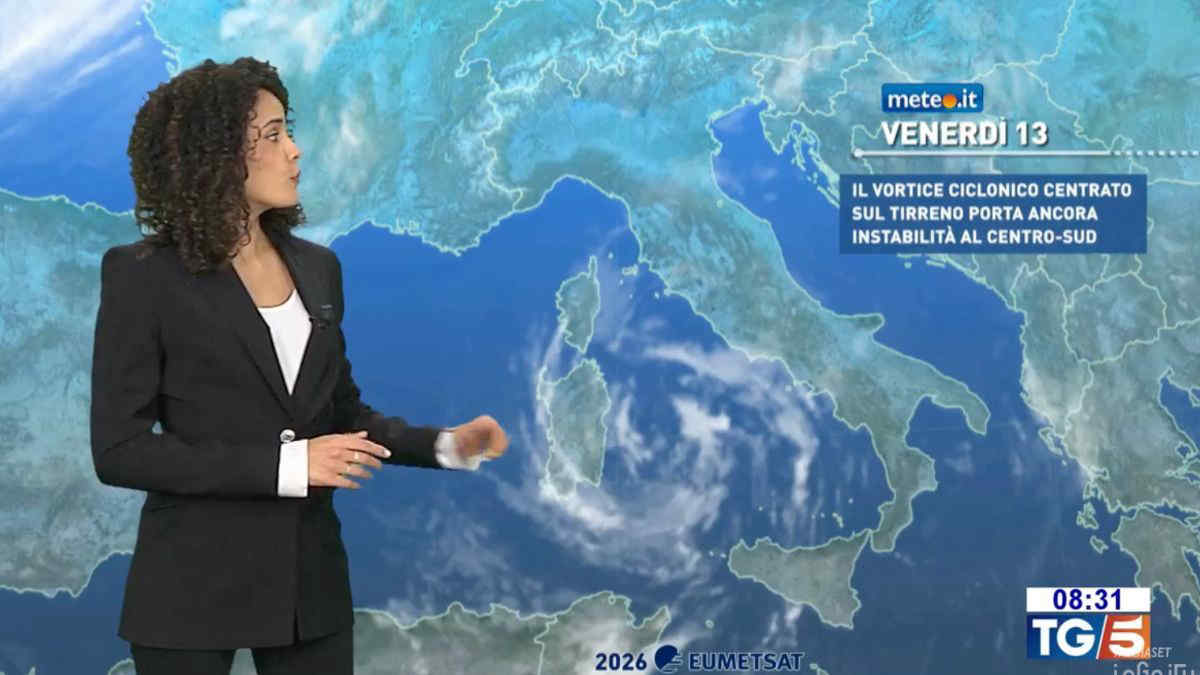 Meteo, nel weekend fase di maltempo con pioggia e neve: le previsioni