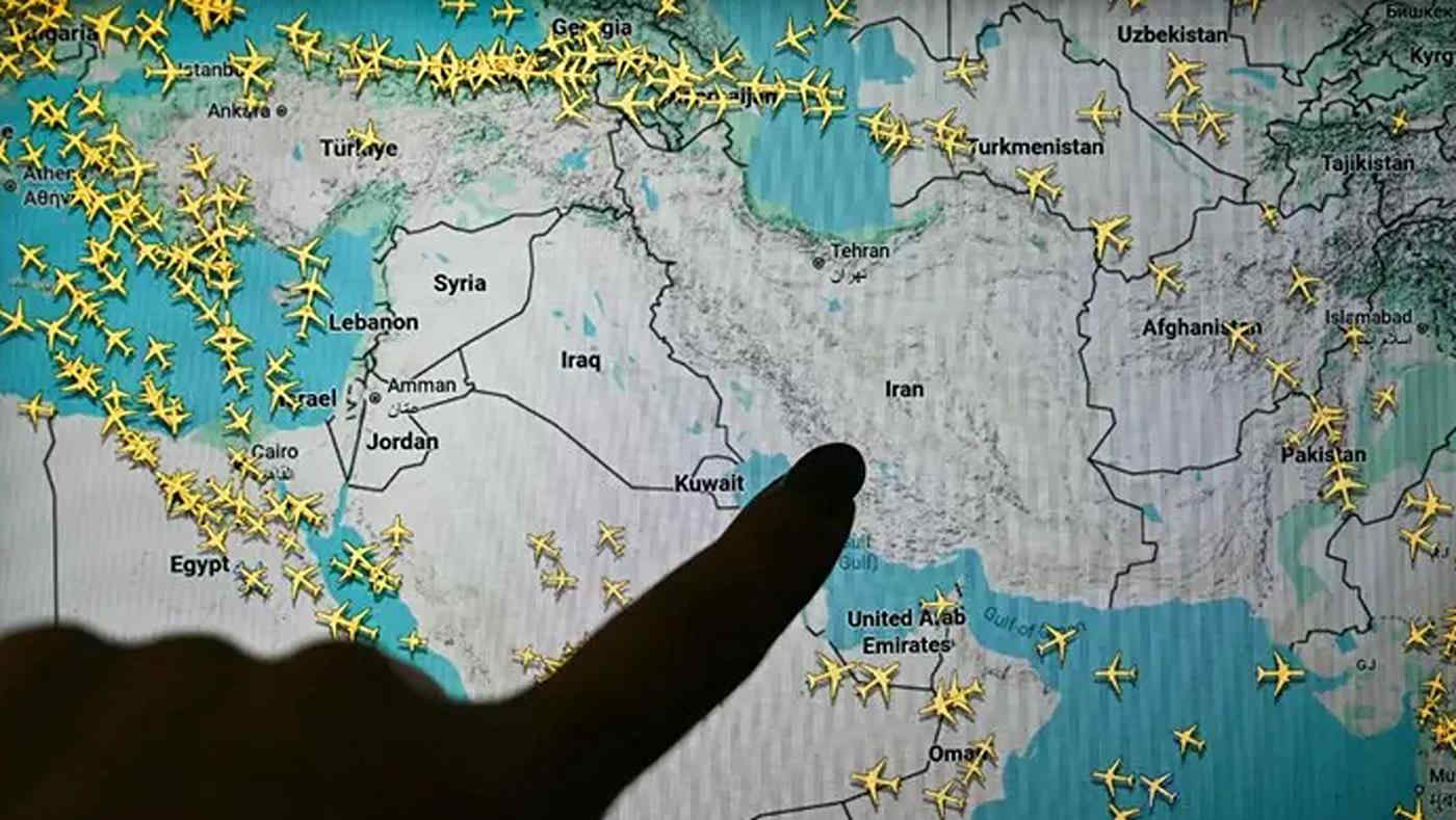 Caos nei cieli: chiusure in Medio Oriente cancellano oltre 5.000 voli, paralisi del traffico aereo globale