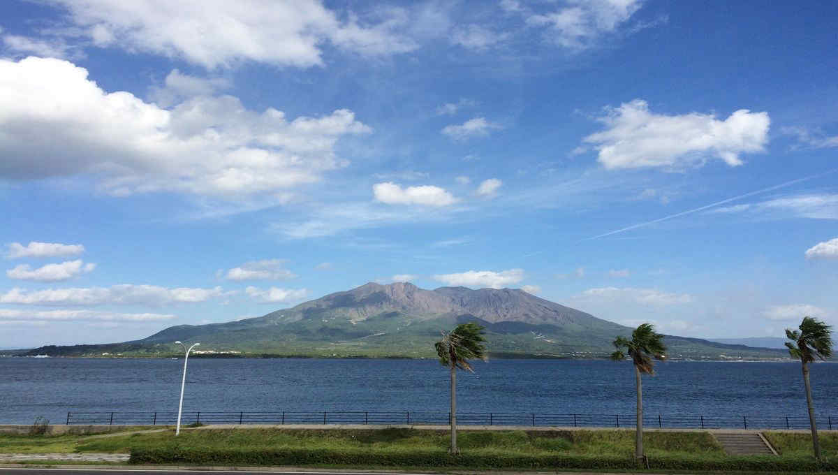 Il vulcano Sakurajima in attività: nube di cenere fino a 2.700 metri dal cratere