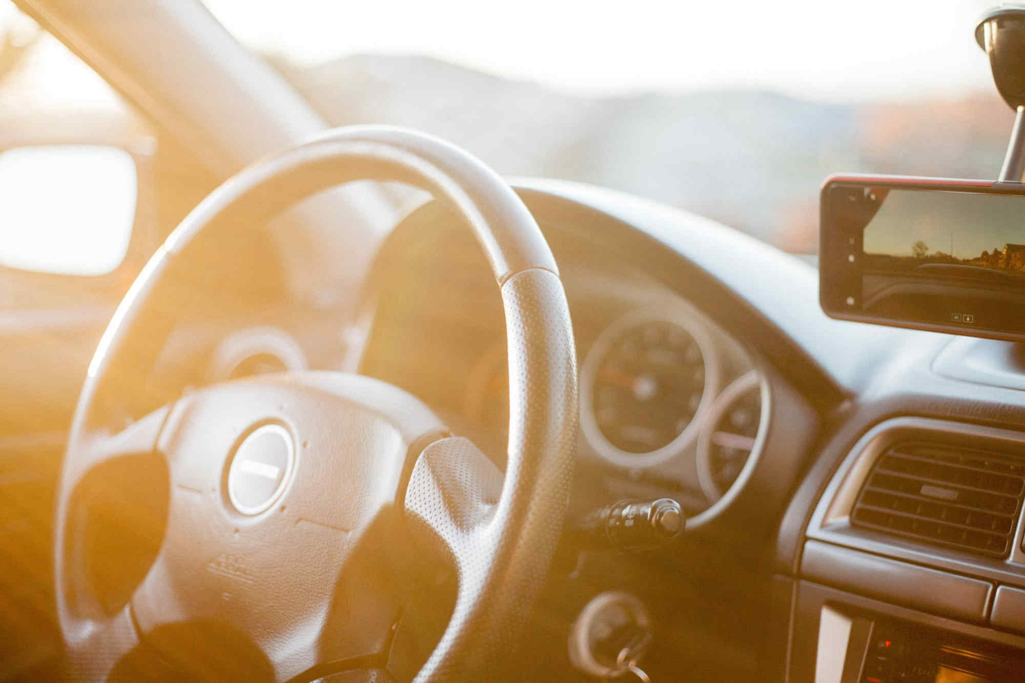 Quanto può diventare calda un’auto parcheggiata al sole