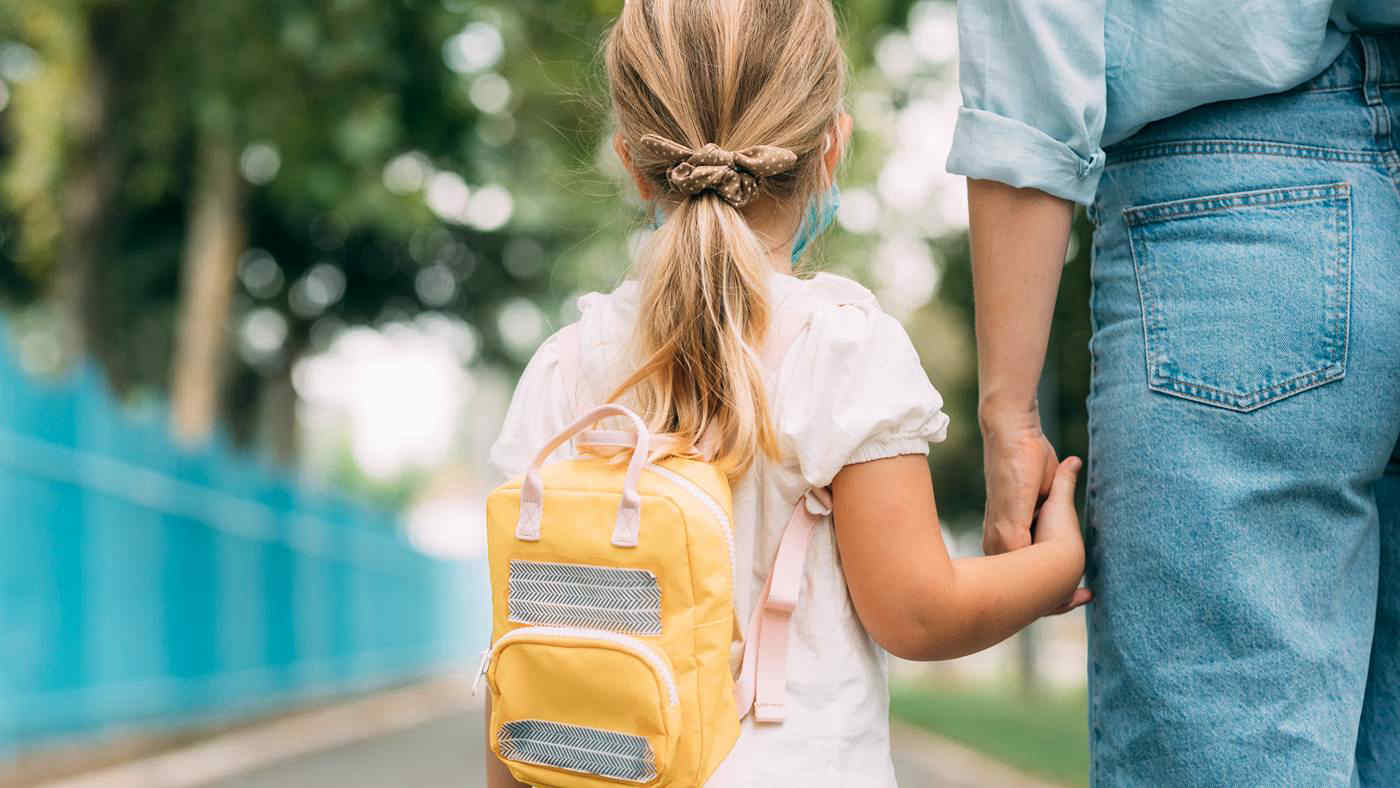 Scuole chiuse per il caldo, è successo davvero: sindaco rinvia l’apertura di una settimana