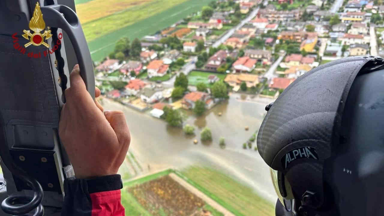 Maltempo in Friuli Venezia Giulia, Trieste la più colpita: 30 interventi per rami e alberi caduti