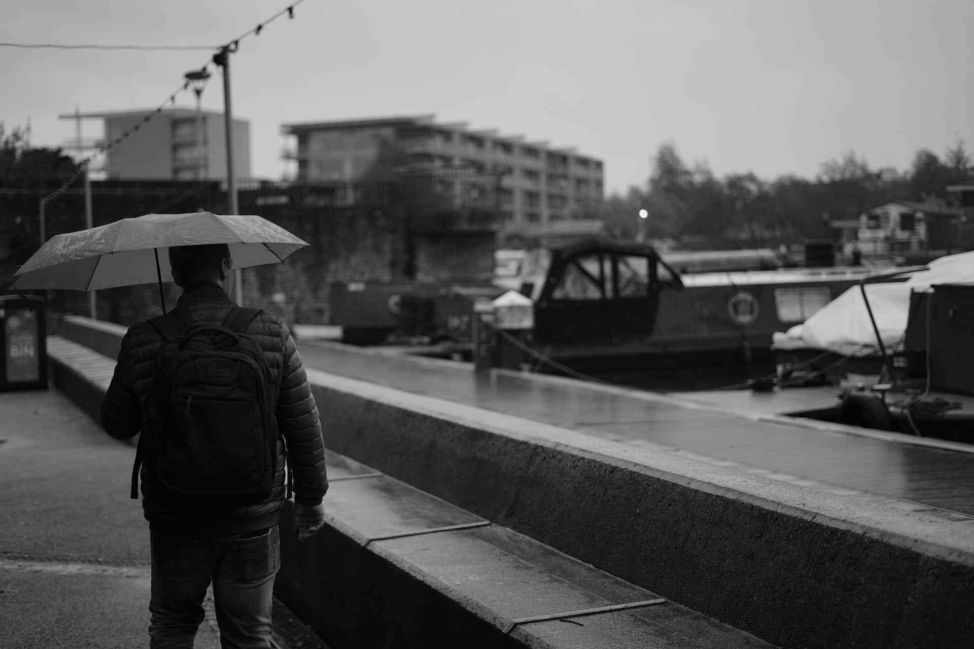 Meteo weekend 24-25 ottobre 2026: piogge sabato e minime fino a 5-8°C